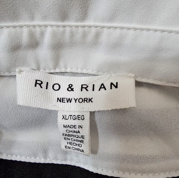 Rio & Rian black and white pullover dress shirt. Size XL - Picture 5 of 6